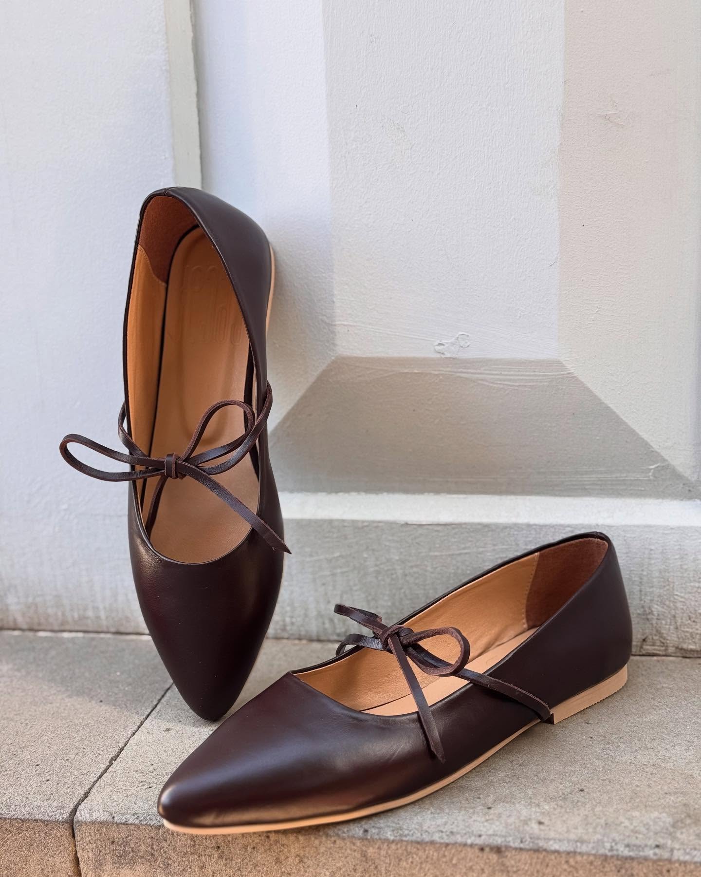 Brown ballerina flats