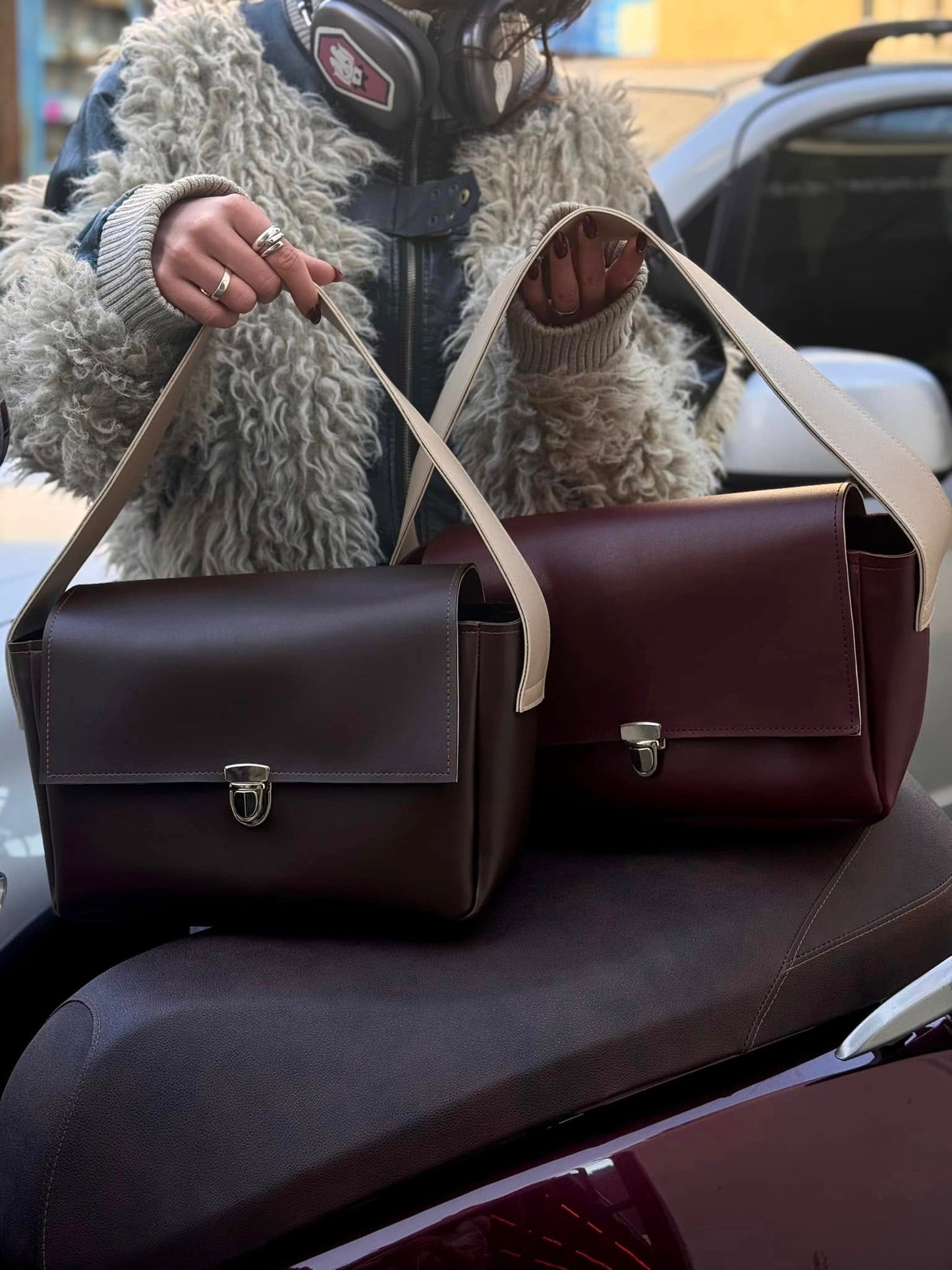 Two colored shoulder bag