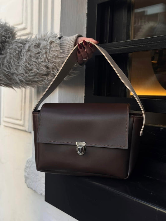 Two colored shoulder bag