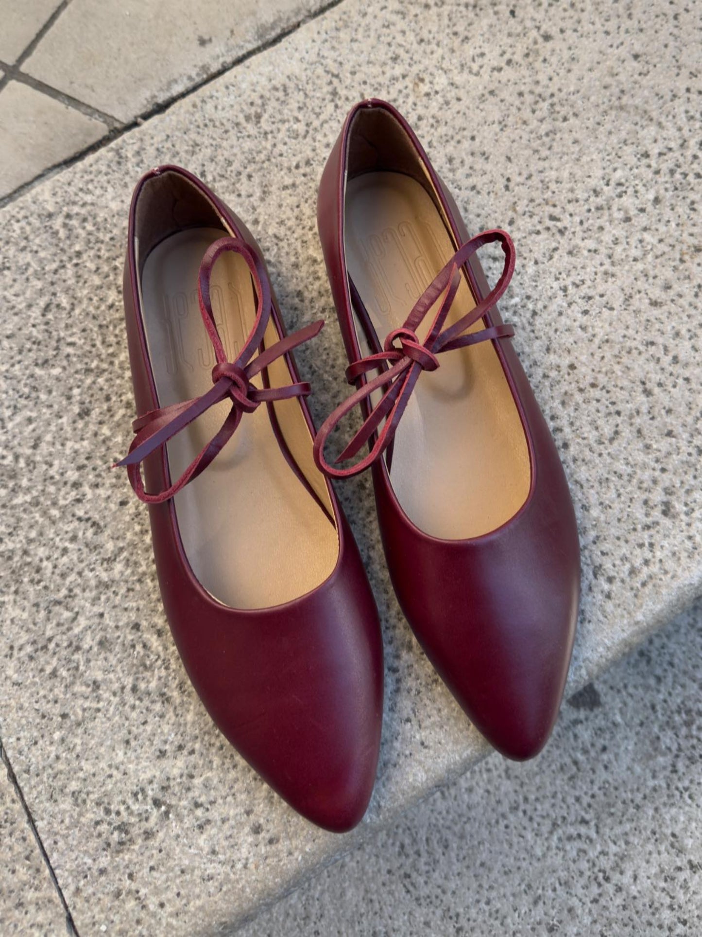 Dark burgundy ballerinas