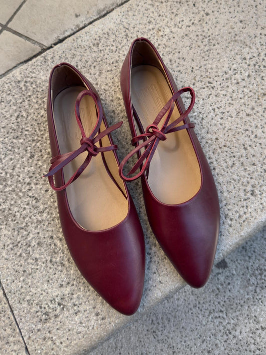Dark burgundy ballerinas