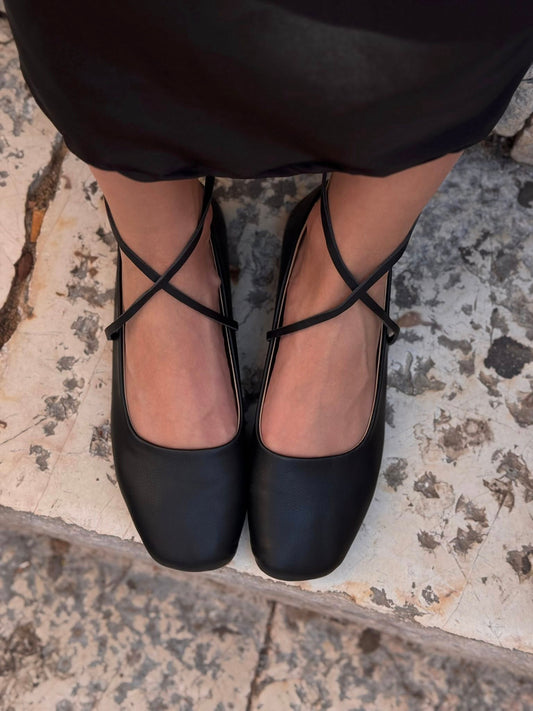 Black square ballerina flats