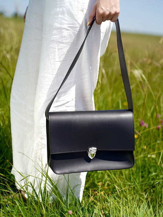 Fairy bag in black