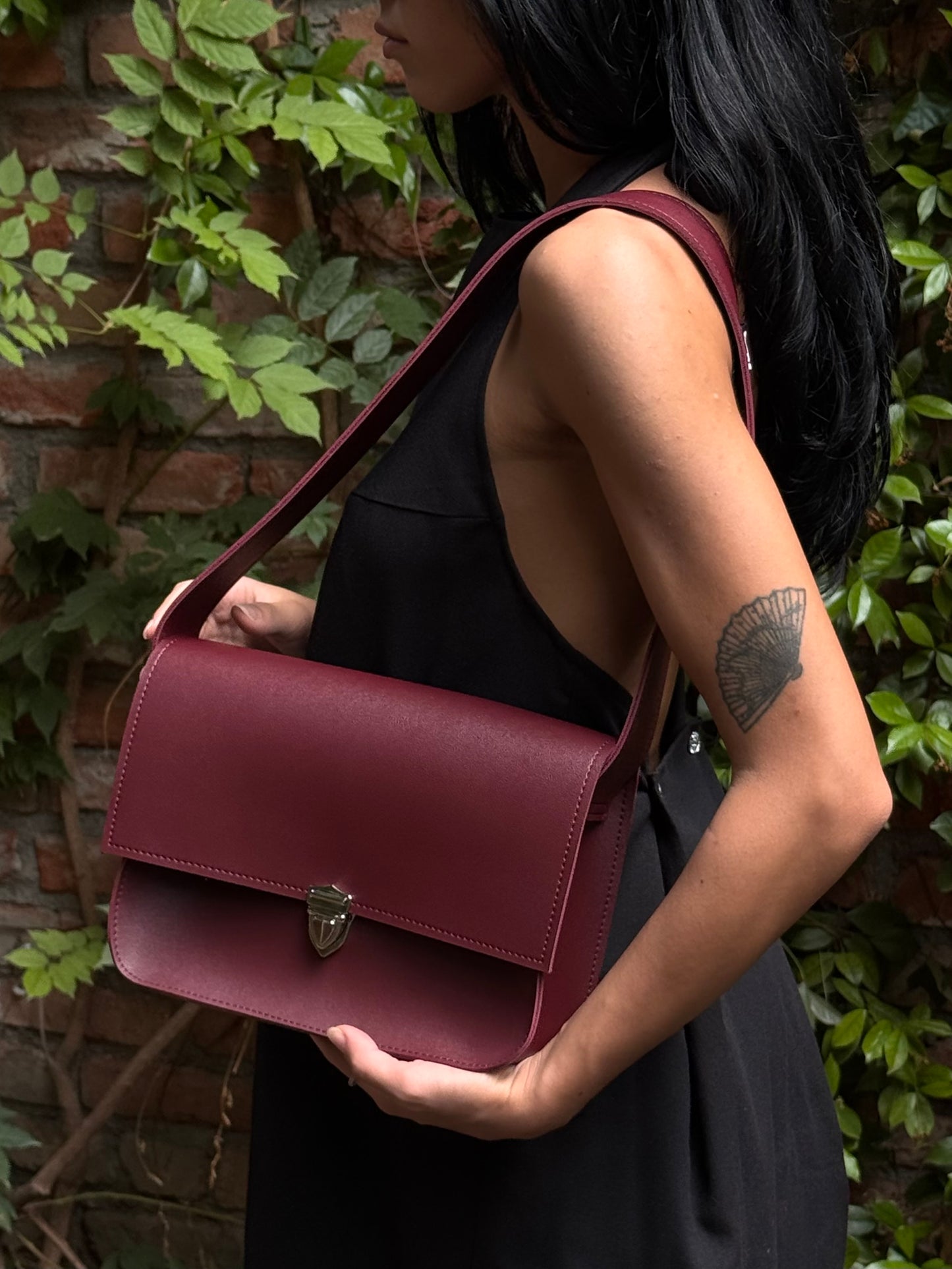 Burgundy fairy shoulder bag