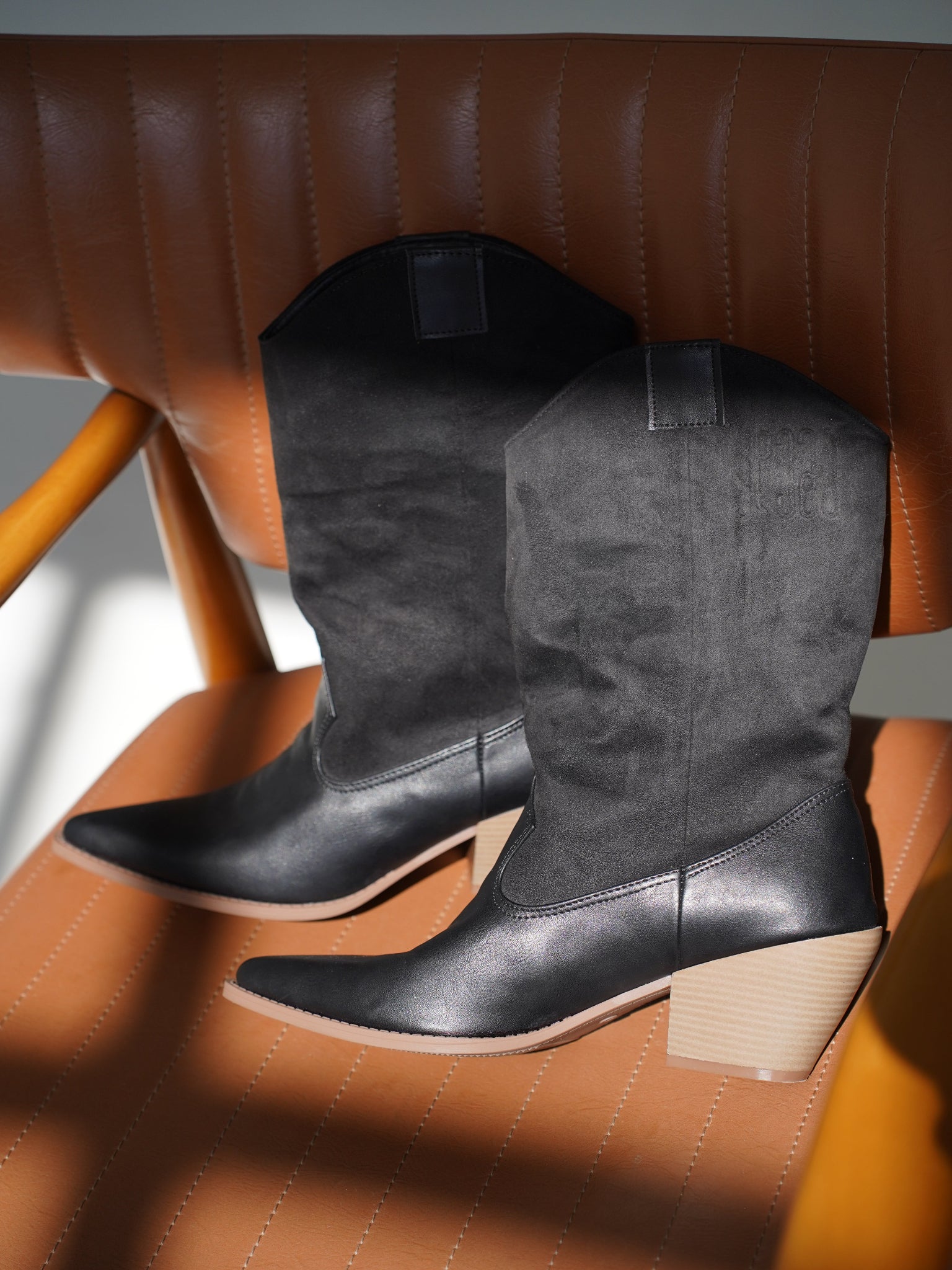 Natural Leather Cowboy Boots in Black
